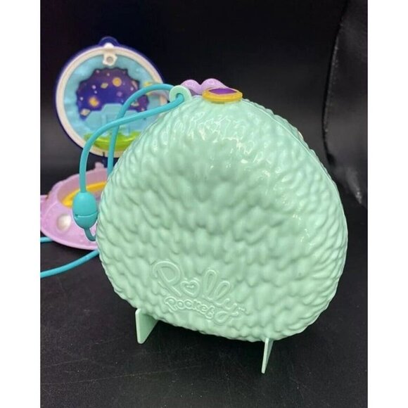 Polly Pocket Lot 3 Compacts Space UFO Compact Flamingo Hedgehog Cafe 20+ Parts - Picture 3 of 12